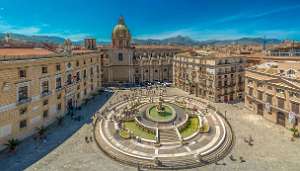 Piazza Pretoria, S.Cataldo, cena con pizza